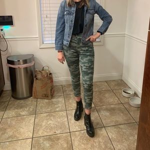 Universal Thread High Rise Skinny Cropped Jeans